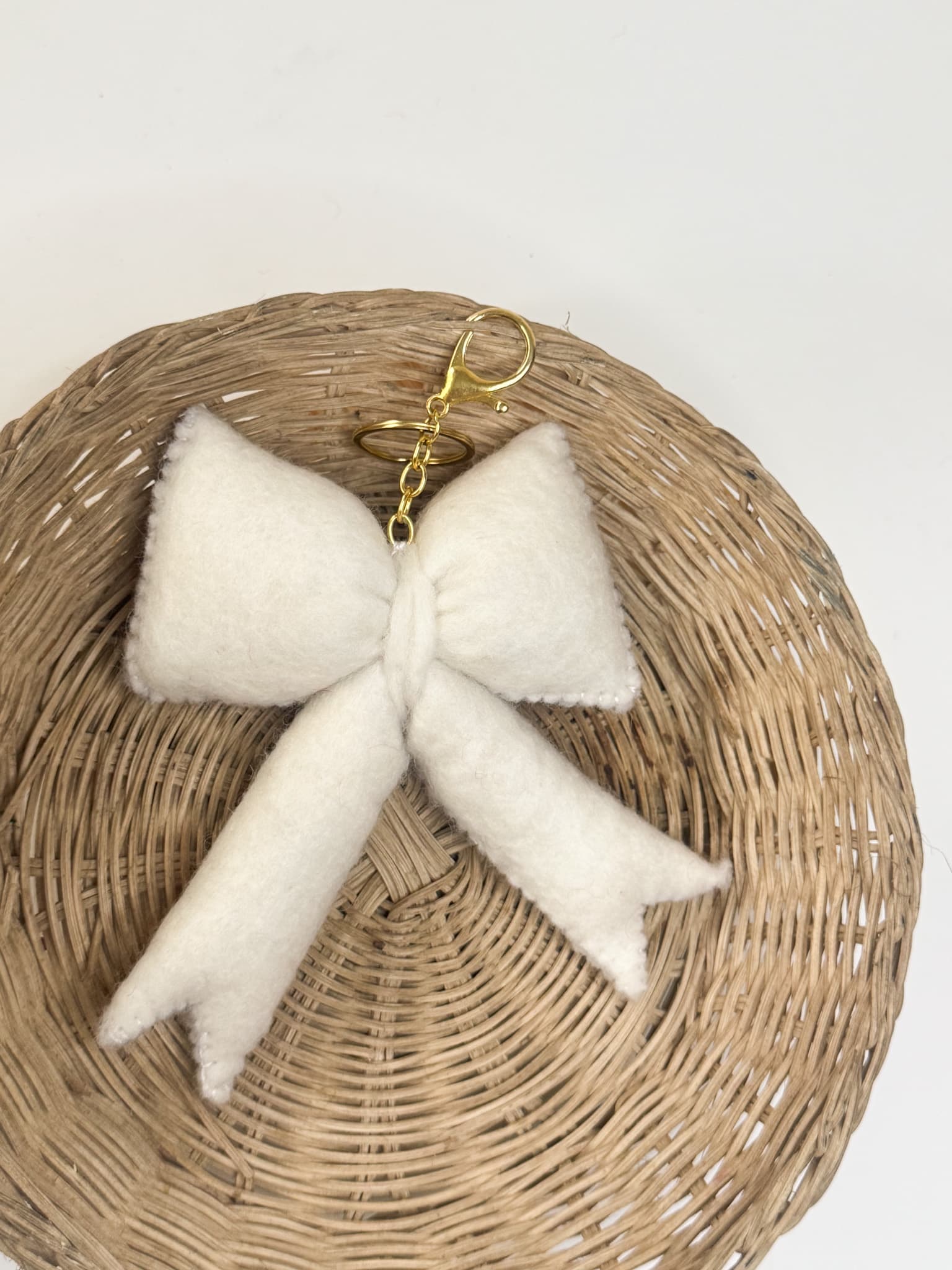 Big Bow Keychain (White)